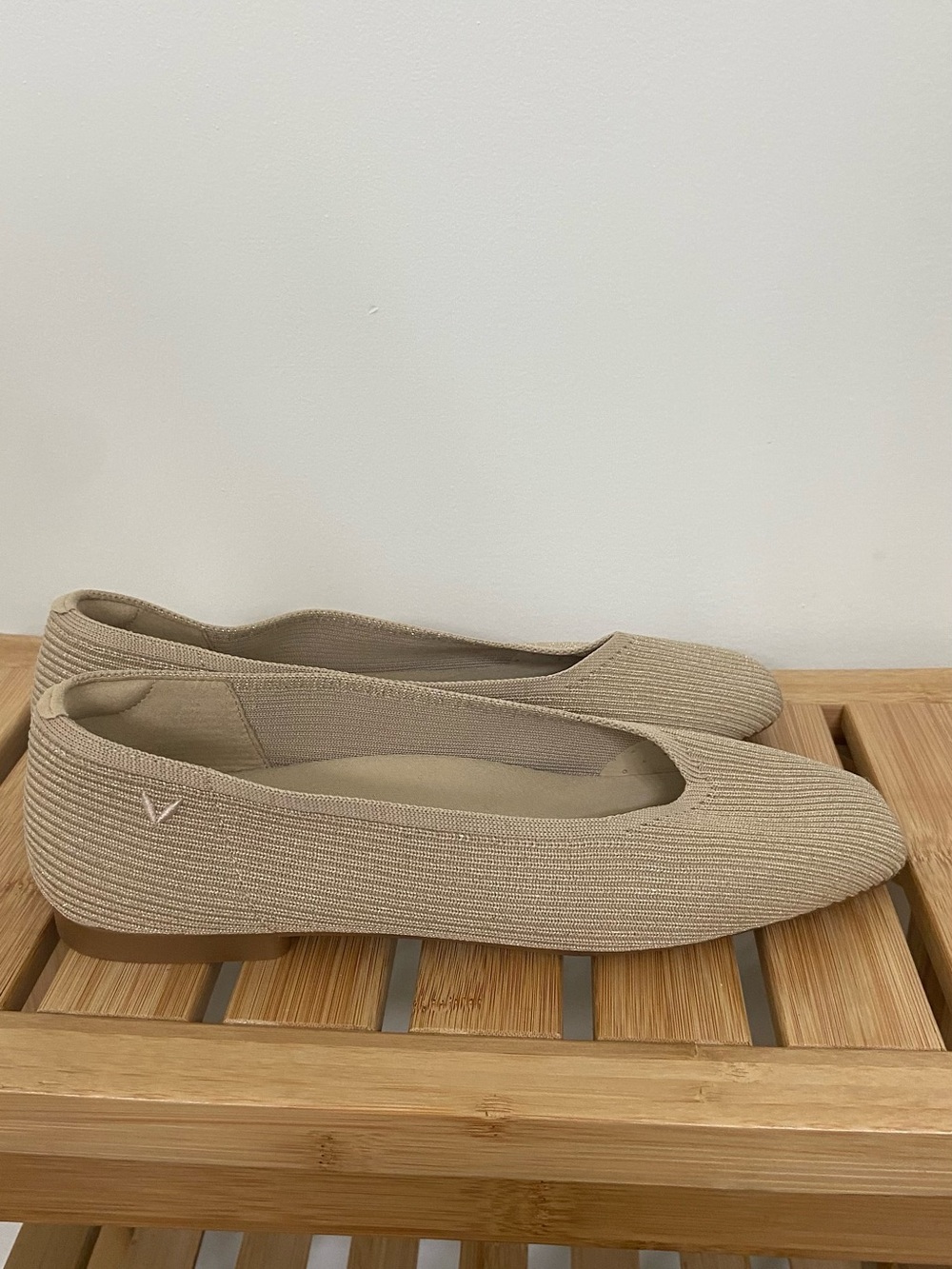 NWOB Vivaia Women’s Beige with metallic gold Knit Slip-On Ballet Flats